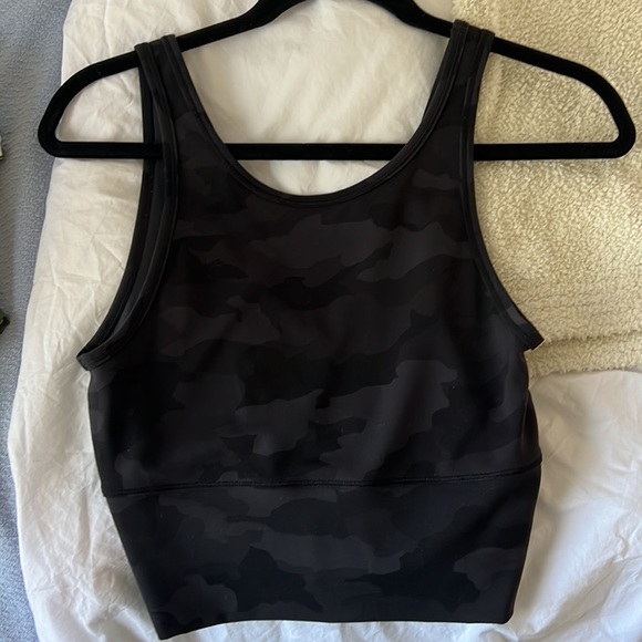 Reversible Lululemon cropped tank camo - Picture 3 of 3